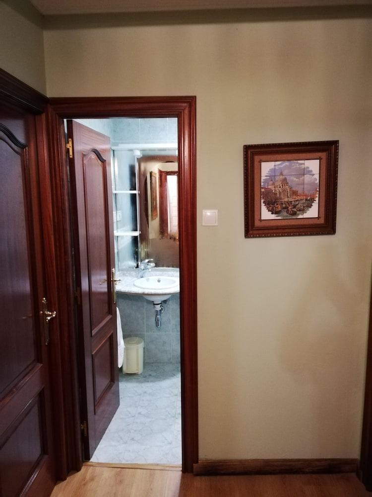 Hostal Restaurante La Cepa Cariño エクステリア 写真